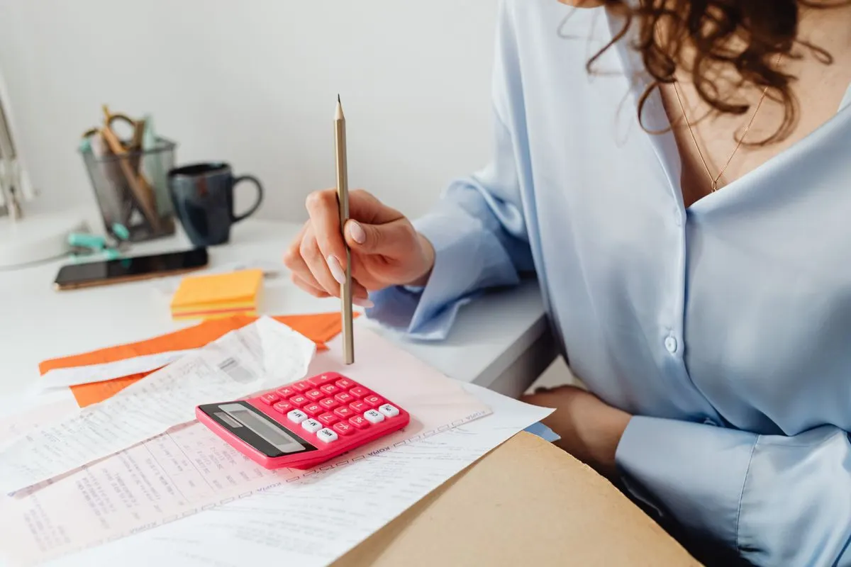 Contabilidade cobra 13º honorário? Como funciona a cobrança anual
