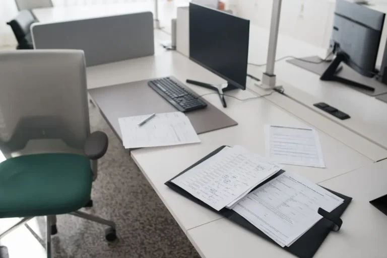 Quanto custa regularizar uma empresa parada há anos?